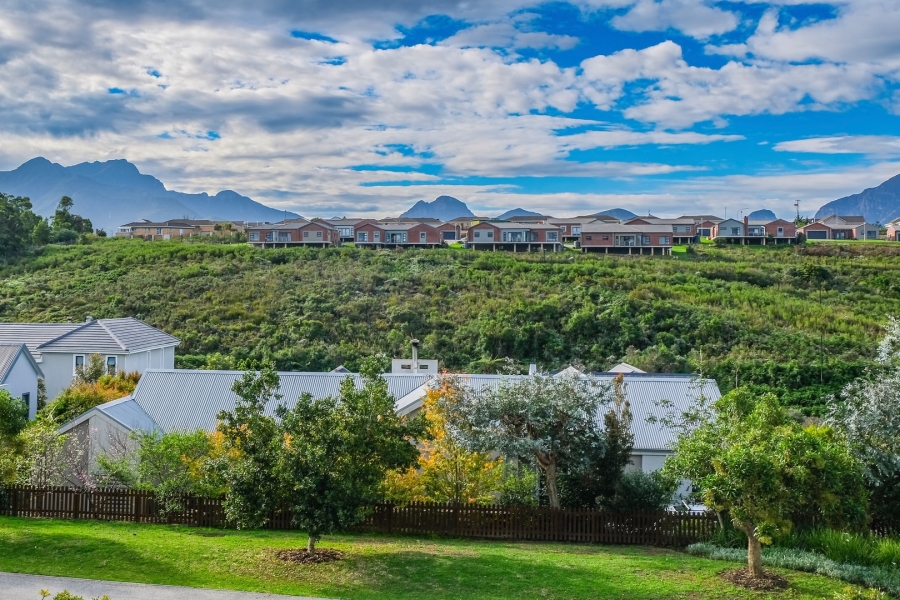3 Bedroom Property for Sale in Kraaibosch Western Cape